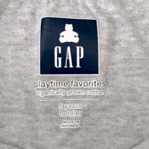 Gap girls size 5T top - Picture 3 of 3